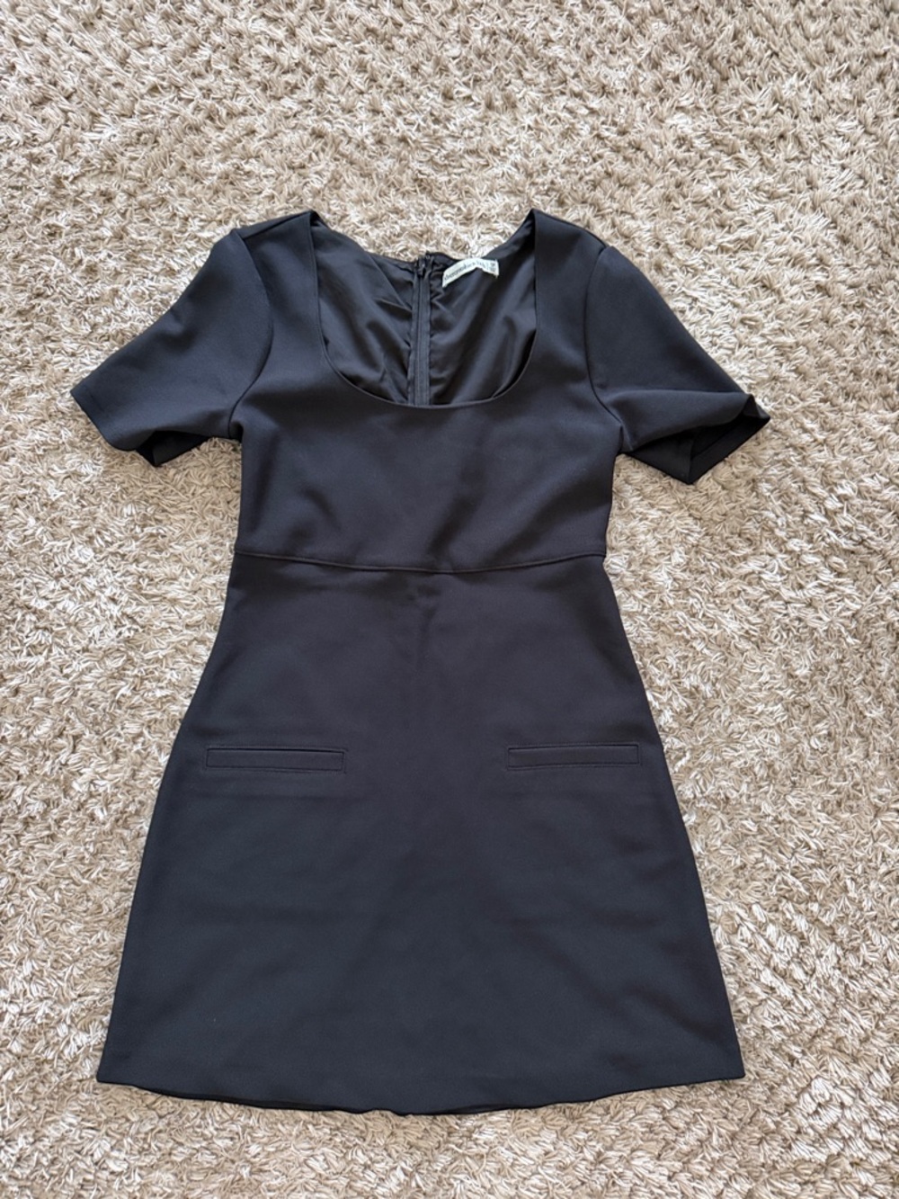 Abercrombie & Fitch Black Short Sleeve Scoop Dress
